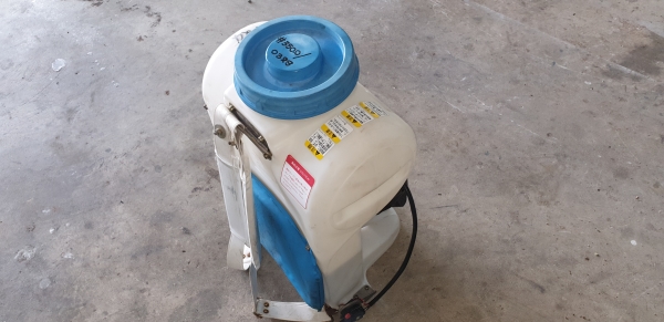 ถังพ่นยา 15 ลิตร เทสแล้วพร้อมใช้ ถังพ่นยา 15 ลิตร เทสแล้วพร้อมใช้