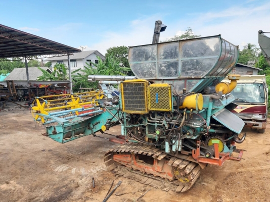 ขาย165.000บาท รถเกี่ยวข้าวอุ้ม2.5ตัน สามชุกการช่าง เครื่องดีปั้มแรง ho7cเทอร์โบว์ 195 ปั้มแฝดไดรกิ้น21 เดิน10ht