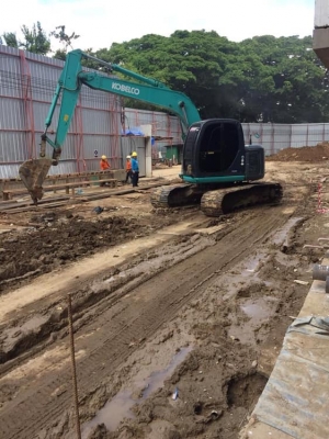 Sk135 8892ชั่วโมง @800,000 เท่านั้น 081-989-1989 หรั่งครับ