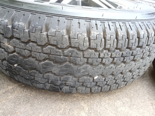 16แถมยางบริสโตน245/70/16ปี12(1เส้น)ปี11(3เส้น) 16แถมยางบริสโตน245/70/16ปี12(1เส้น)ปี11(3เส้น)