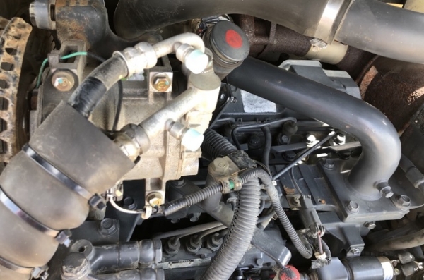 ขายรถขุด KOMATSU PC78US-6 มีลายหัวกระแทก นำเข้าเองจากญี่ปุ่น สภาพสวยพร้อมใช้ มีVDOการทำงานครับ