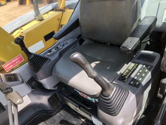 ขายรถขุด KOMATSU PC78US-6 มีลายหัวกระแทก นำเข้าเองจากญี่ปุ่น สภาพสวยพร้อมใช้ มีVDOการทำงานครับ