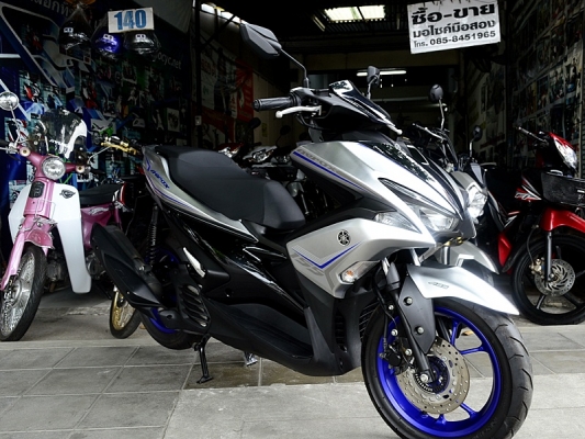 aerox สีเทาลายใหม่ ตัวท็อปสุด กุญแจสมาร์ทคีย์ รถบ้านสวยเล่มทะเบียนพร้อม