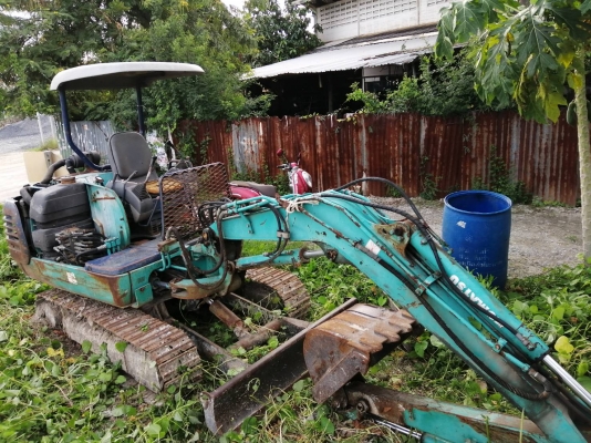 รถแบคโฮ Komatsu Pc35-8  รถพร้อมใช้งาน