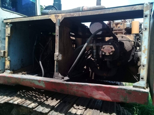 ขาย KOMATSU PC200-3 เครื่องดีช่วงล่างดีเป็นรถยกอ้อยในลานแต่ให้บุ้งกี๋เหมือนเดิมราคา 250,000
