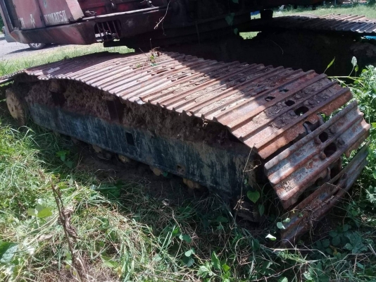 ขาย KOMATSU PC200-3 เครื่องดีช่วงล่างดีเป็นรถยกอ้อยในลานแต่ให้บุ้งกี๋เหมือนเดิมราคา 250,000