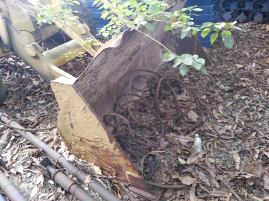 รถตักล้อยาง ยี่ห้อ CAT 910 รถตักล้อยาง ยี่ห้อ CAT 910