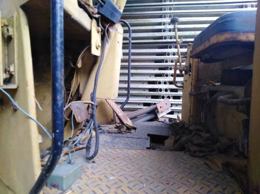 รถตักล้อยาง ยี่ห้อ CAT 910 รถตักล้อยาง ยี่ห้อ CAT 910