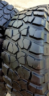 ขายยาง Mud BF KM2 ขนาด 285/75/16