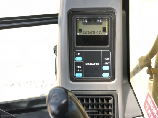 ขายรถขุด KOMATSU PC78US-6 มีลายหัวกระแทก นำเข้าเองจากญี่ปุ่น สภาพสวยพร้อมใช้ มีVDOการทำงานครับ