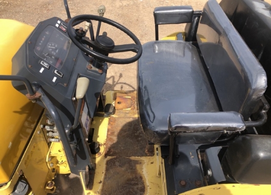 ขายรถบด DYNAPAC (ขนาด 5 ตัน) ปี 2005 (2,XXX ชั่วโมง) นำเข้าจากญี่ปุ่น สภาพสวยพร้อมใช้ มีVDOการทำงานครับ