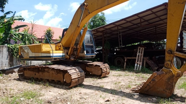 ขาย KOBELCO.SK60-/// ไฟเต็ม เอกสารชุดจดทะเบียนมีแอร์ราคา 600,000