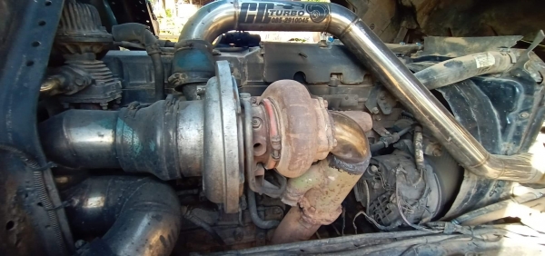 ขายเครื่องอีซูซุ 6Hk1. สภาพพร้อมใช้งาน ขายเครื่องอีซูซุ 6Hk1. สภาพพร้อมใช้งาน