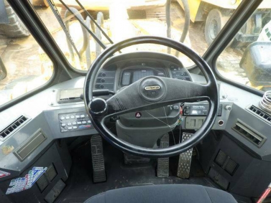 ขาย รถตักล้อยาง KOMATSU WA 300-3 นำเข้าจากญี่ปุ่นโดยตรง โทร.090-986-2521 อ๊อบ