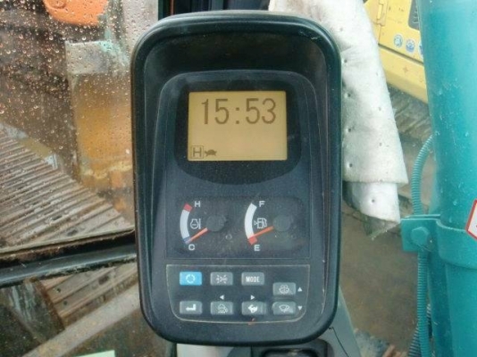 รถขุดรุ่นยอดนิยม KOBELCO SK135SR-2 YY-05 นำเข้าจากญี่ปุ่นโดยตรง โทร.090-986-2521 อ๊อบ