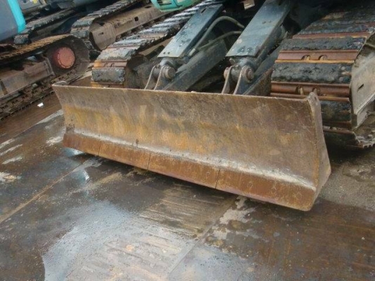 รถขุดรุ่นยอดนิยม KOBELCO SK135SR-2 YY-05 นำเข้าจากญี่ปุ่นโดยตรง โทร.090-986-2521 อ๊อบ