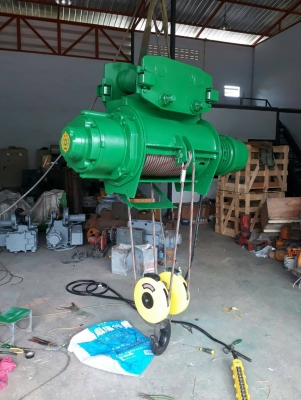 จำหน่ายรอกสลิงไฟฟ้ามือสอง สภาพดีราคาเป็นกันเอง