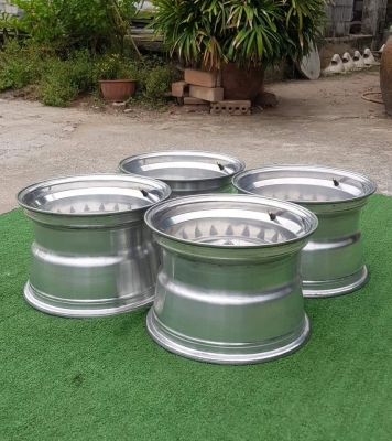 ขายล้อ MICKEY แท้ ขอบ 15" กว้าง 10" ออฟลบ 46 ขายล้อ MICKEY แท้ ขอบ 15" กว้าง 10" ออฟลบ 46