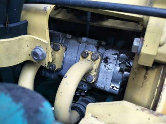 ขาย KOMATSU PC40-7 เอกสารอินวอย 10,100 ชม.ราคา 550,000