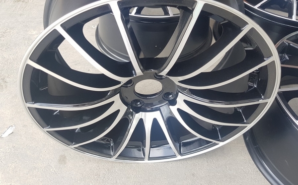 ล้อมือ2 ขอบ17 SA115R 4รู100 กว้าง7.5 ET42 4 ล้อ ล้อมือ2 ขอบ17 SA115R 4รู100 กว้าง7.5 ET42 4 ล้อ