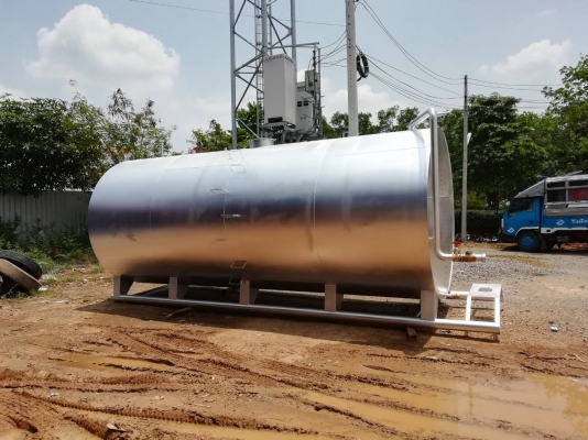 ขายถังน้ำมันใหม่ขนาด 30,000 ลิตร เหล็กหนา 4 มม.ผลิตเอง ราคาใบละ 100,000 บาท  ถังใหม่ผลิตเอง