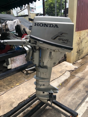 ขาย เครื่องเรือ Honda 9.9 สี่จังหวะหาง21 ราคา 22,000 ขาย เครื่องเรือ Honda 9.9 สี่จังหวะหาง21 ราคา 22,000