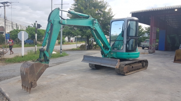 รถขุดโคมัสสุ  PC45MR1 ตู้เก๋ง เก่าญี่ปุ่น