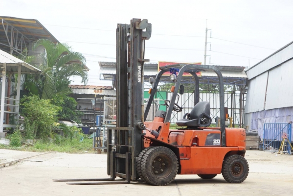 โฟล์คลิฟท์ Nissan FG20 ยก 2-2.5 ตัน เสายกสูง 4.5 เมตร เกียร์ออโต้ ล้อหน้าคู่ ยางตันเปลี่ยนใหม่ 6 เส้น โฟล์คลิฟท์ Nissan FG20 ยก 2-2.5 ตัน เสายกสูง 4.5 เมตร เกียร์ออโต้ ล้อหน้าคู่ ยางตันเปลี่ยนใหม่ 6 เส้น