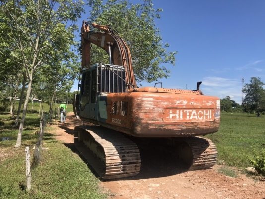 ขาย HITACHI 200-3ระบบไฟเต็มไม่มีเอกสารราคา 400,000 ขาย HITACHI 200-3ระบบไฟเต็มไม่มีเอกสารราคา 400,000