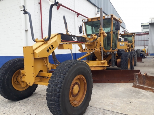 CATERPILLAR :140H  สภาพดี รถสวยมากๆ