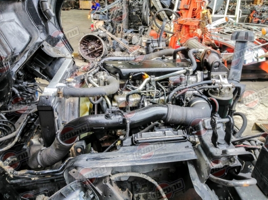 หัวเก๋ง ISUZU NPR ตาเพชร สีน้ำเงิน เครื่อง 4HK1 175 PS หัวเก๋ง ISUZU NPR ตาเพชร สีน้ำเงิน เครื่อง 4HK1 175 PS