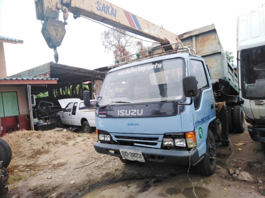 ขายรถบรรทุกหกอีซูซู