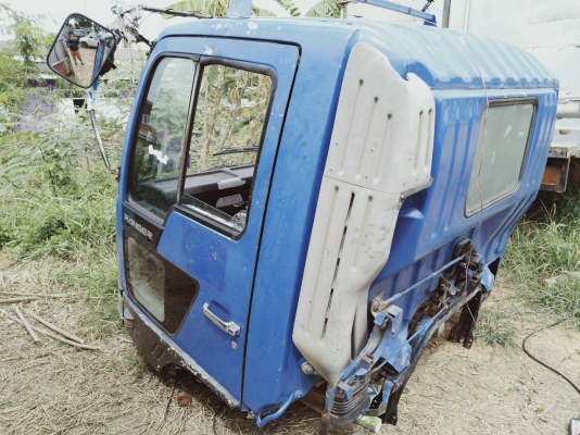 ขาย หัวเก๋ง หกล้อ fc 4j มีขาดีดหน้า-ขาหลัง กันชน สภาพบางๆ ราคา39000 ขาย หัวเก๋ง หกล้อ fc 4j มีขาดีดหน้า-ขาหลัง กันชน สภาพบางๆ ราคา39000