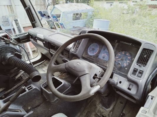 ขาย หัวเก๋ง หกล้อ fc 4j มีขาดีดหน้า-ขาหลัง กันชน สภาพบางๆ ราคา39000 ขาย หัวเก๋ง หกล้อ fc 4j มีขาดีดหน้า-ขาหลัง กันชน สภาพบางๆ ราคา39000