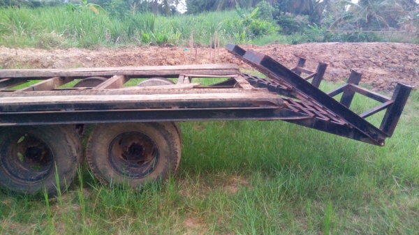 Komatsu PC60L-5 / เทนเลอร์ หางพับ