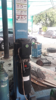 ลิฟต์ ยกรถ สำหรับอู่ซ่อมรถ