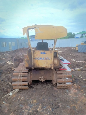 KOMATSU D20P-5