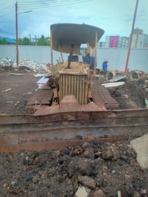 KOMATSU D20P-5