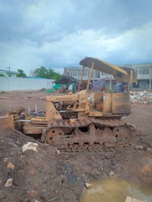 KOMATSU D20P-5