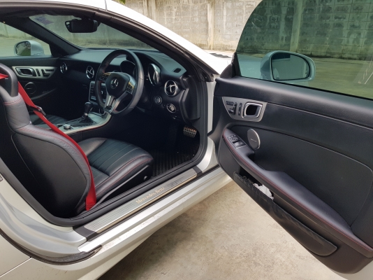 Benz SLK200 R172 ปี12 รถออกBenzTH ไมล์แท้ 4x,xxx แท้ล้าน\% ตรวจสอบศูนย์หรือให้ช่างมาตรวจสอบได้ พร้อม