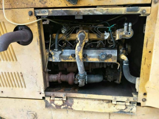 ขาย KOMATSU PC200-5 ไม่มีเอกสารไม่มีระบบไฟช่วงล่างใหม่ราคา 450,000 ขาย KOMATSU PC200-5 ไม่มีเอกสารไม่มีระบบไฟช่วงล่างใหม่ราคา 450,000