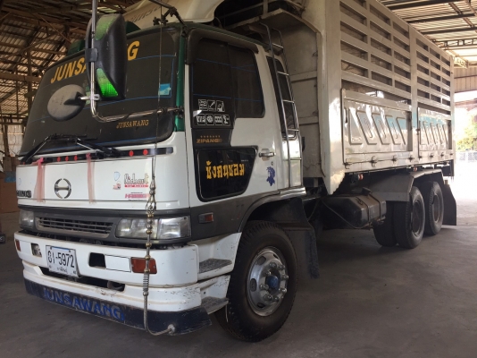 ขายด่วน รถสิบล้อดั้มพ์เพลาเดียว. HINO FL 3H 195. สภาพดี. ติดต่อด่วน. 0910617179