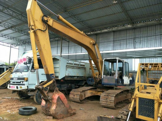ขาย KOMATSU PC200-5 ไม่มีเอกสารไม่มีระบบไฟช่วงล่างใหม่ราคา 450,000 ขาย KOMATSU PC200-5 ไม่มีเอกสารไม่มีระบบไฟช่วงล่างใหม่ราคา 450,000