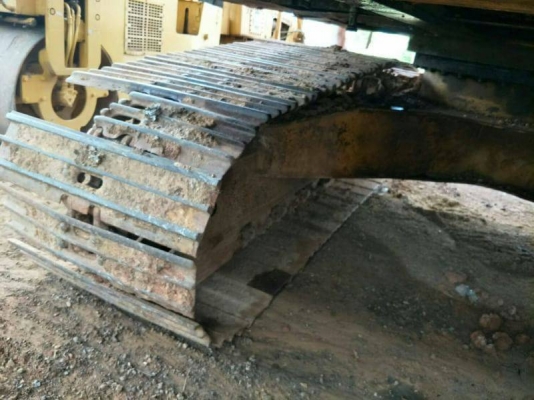 ขาย KOMATSU PC200-5 ไม่มีเอกสารไม่มีระบบไฟช่วงล่างใหม่ราคา 450,000