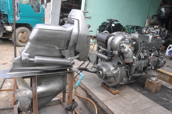 เครื่องเรือยอร์ช ดีเชล แรงๆ ...... Yamaha 420 sx 300 hp