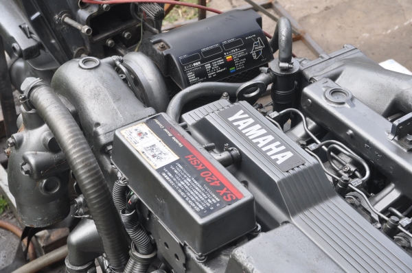 เครื่องเรือยอร์ช ดีเชล แรงๆ ...... Yamaha 420 sx 300 hp