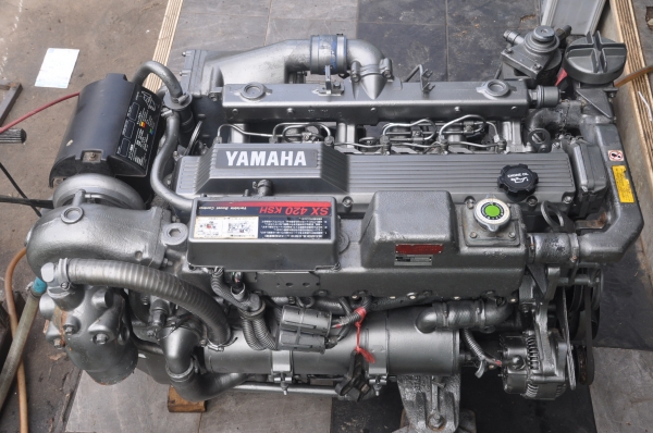 เครื่องเรือยอร์ช ดีเชล แรงๆ ...... Yamaha 420 sx 300 hp