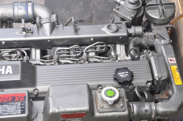 เครื่องเรือยอร์ช ดีเชล แรงๆ ...... Yamaha 420 sx 300 hp