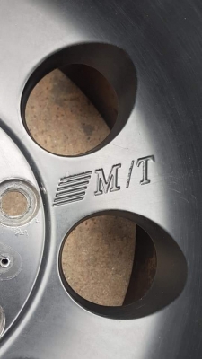 ขายล้อ MICKEY บีทล็อค ขอบ 15" กว้าง 10" ออฟลบ 46 สีดำเดิมๆ ขายล้อ MICKEY บีทล็อค ขอบ 15" กว้าง 10" ออฟลบ 46 สีดำเดิมๆ