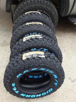 ยางใหม่ Maxxis MT764 ขนาด 235-75-15 ปี19 มี1ชุด